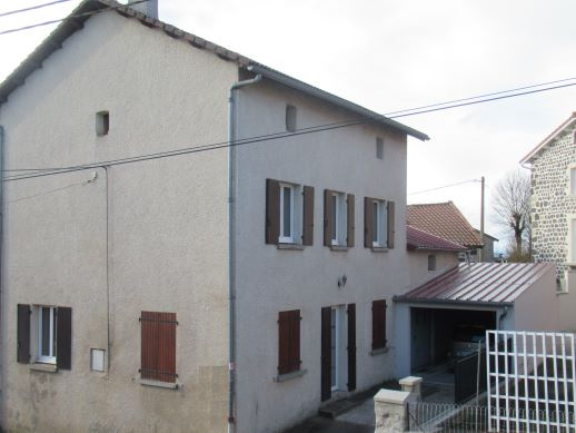 Maison indépendante avec terrain attenant
