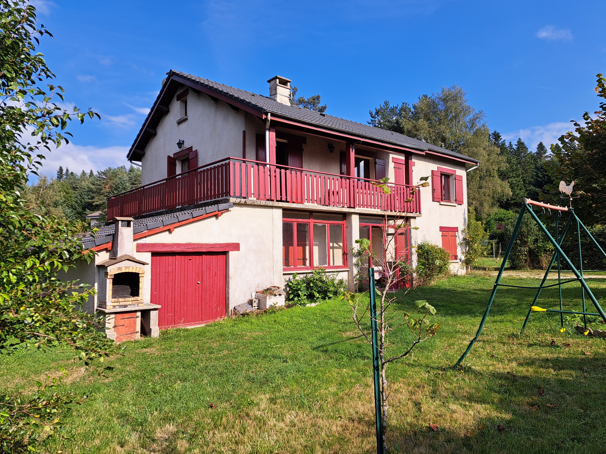 Chambon sur Lignon proche du centre sur 2217 m2 de terrain