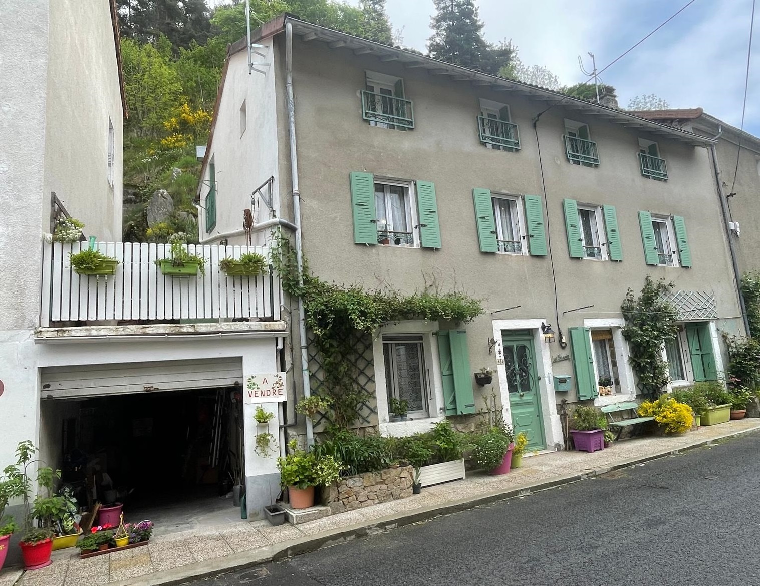 Jolie maison de village avec terrasse
