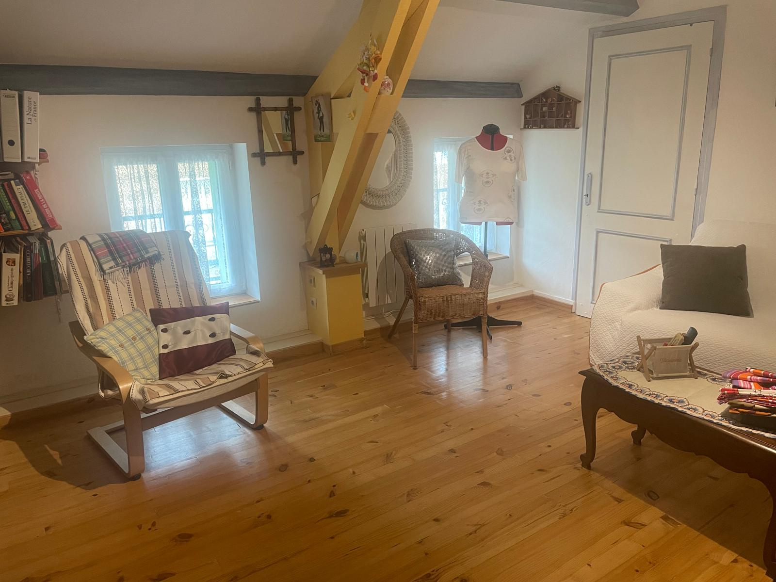 Jolie maison de village avec terrasse