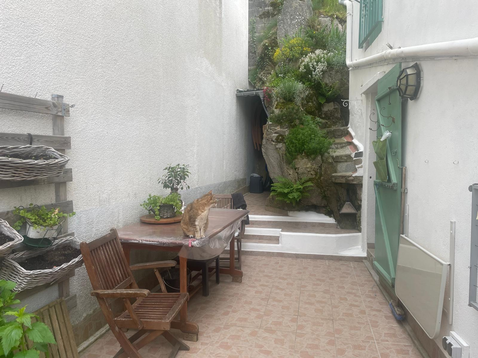 Jolie maison de village avec terrasse
