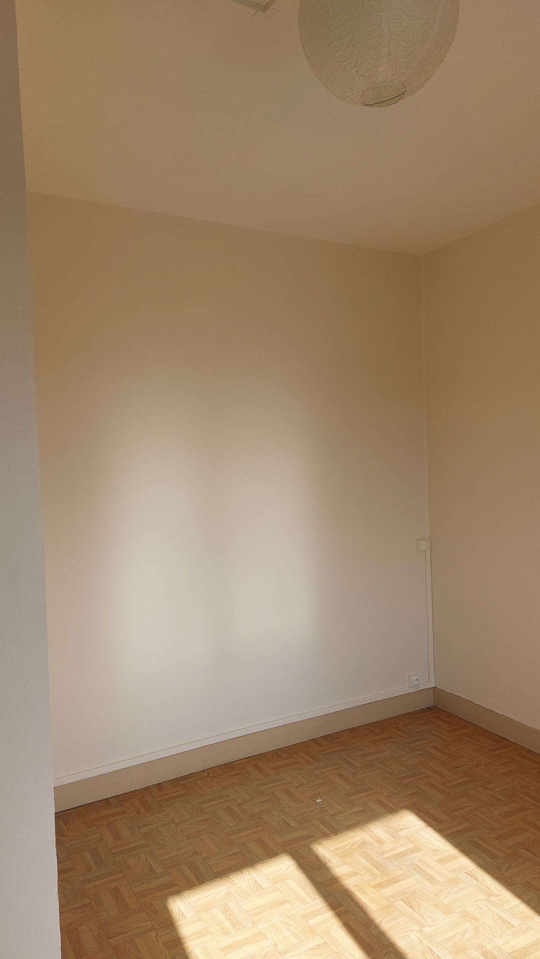 APPARTEMENT AVEC JARDIN ET GARAGE