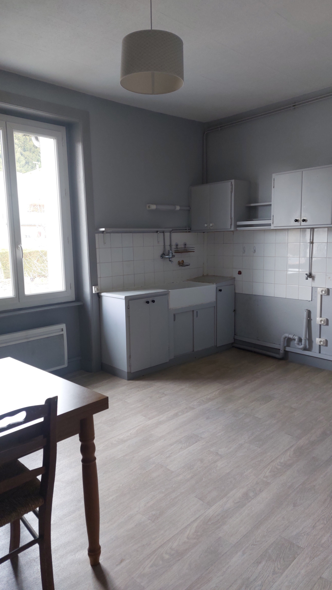 APPARTEMENT AVEC JARDIN ET GARAGE