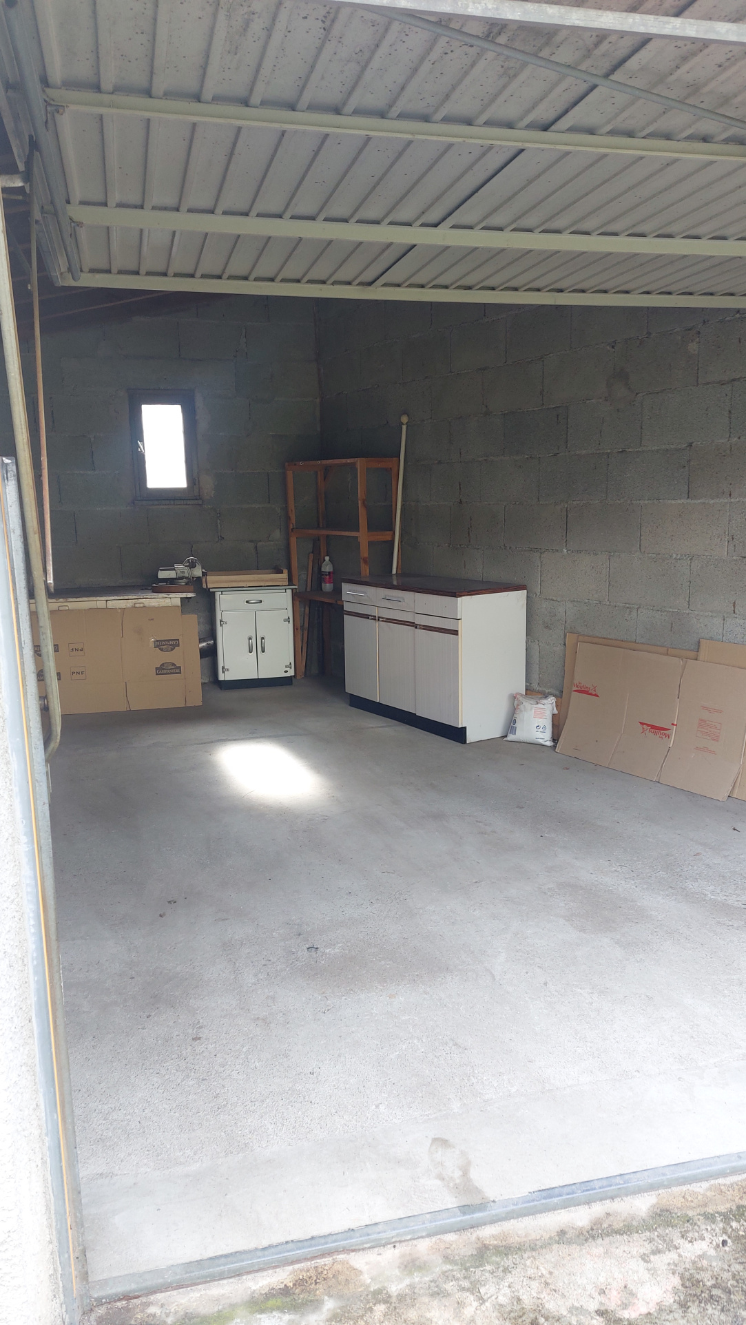 APPARTEMENT AVEC JARDIN ET GARAGE