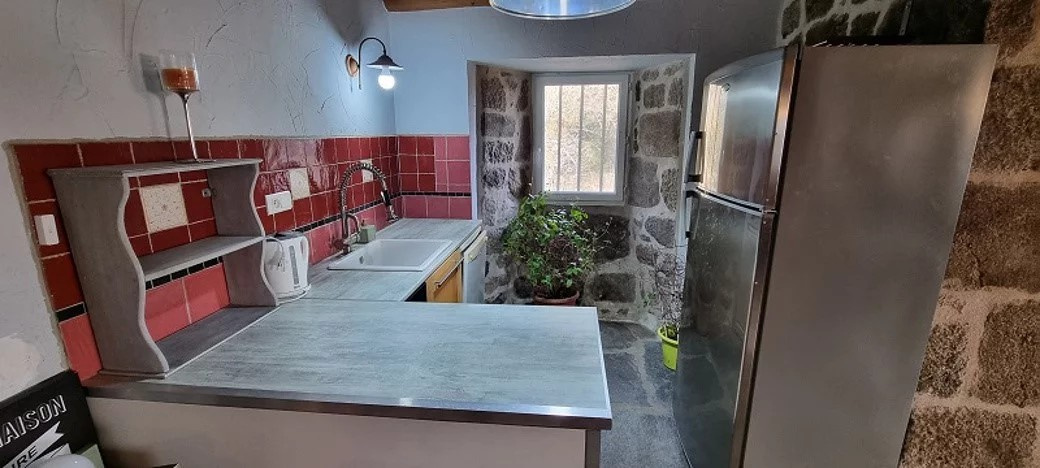 Le Chambon sur Lignon grande ferme rénovée sur 27 190 m2