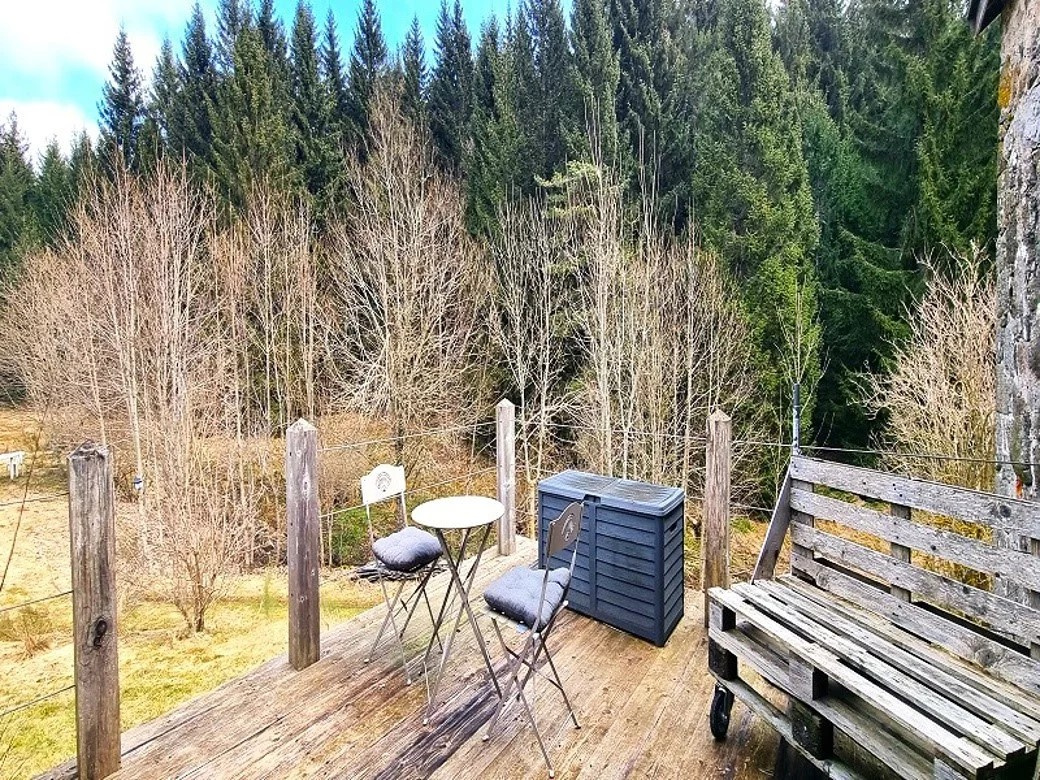 Le Chambon sur Lignon grande ferme rénovée sur 27 190 m2