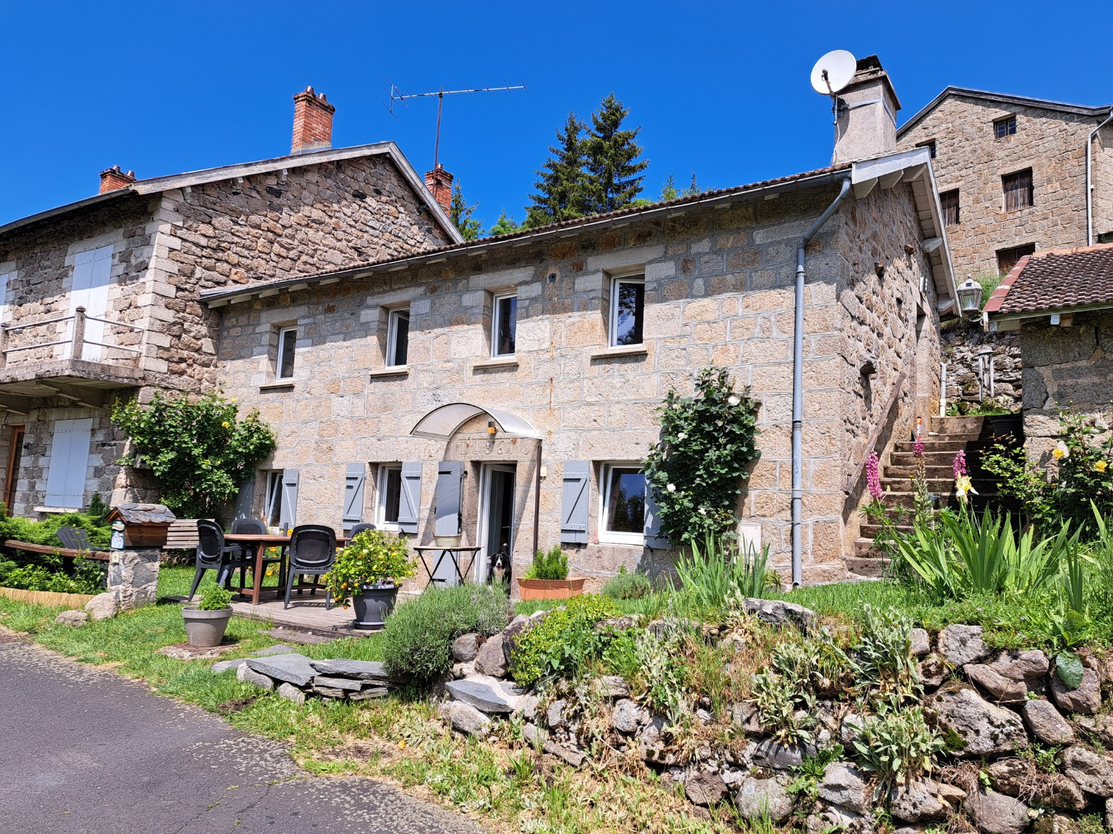 Maison en pierre rénovation récente