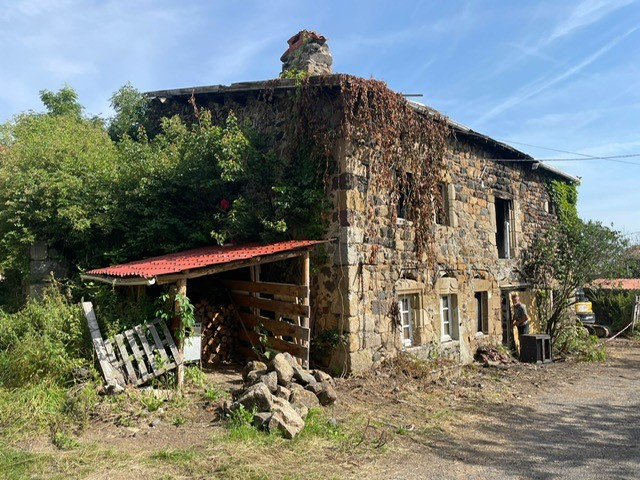 Maison en pierre avec terrain