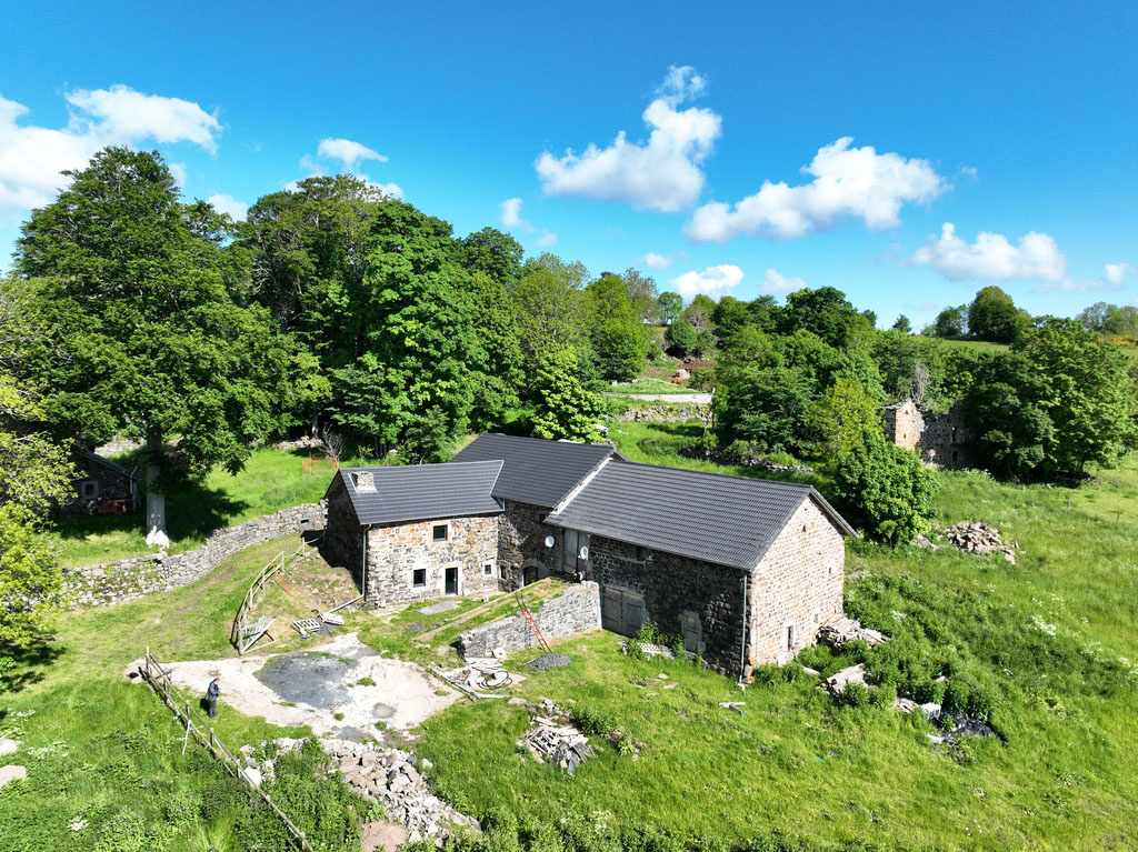 Ferme à rénover sur 37640 m2