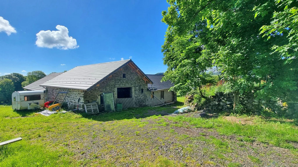 Ferme à rénover sur 37640 m2