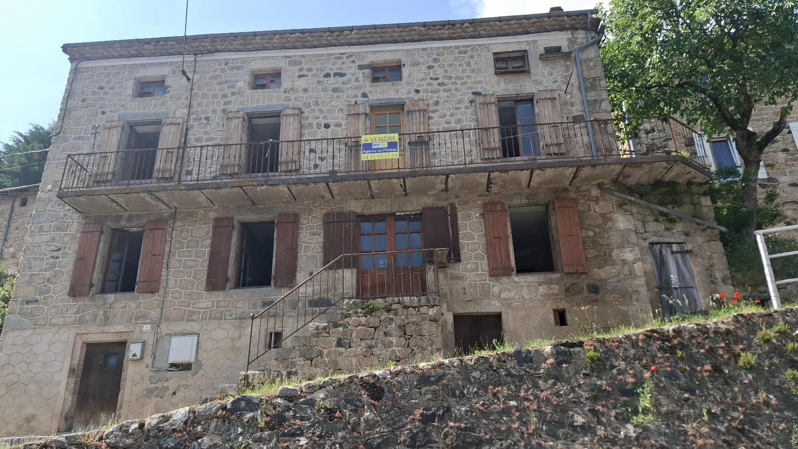 Maison de village en pierres