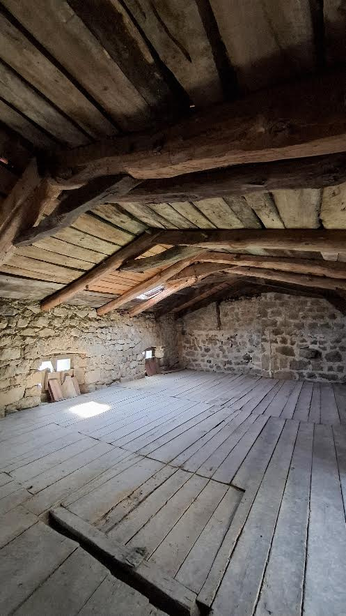 Maison de village en pierres