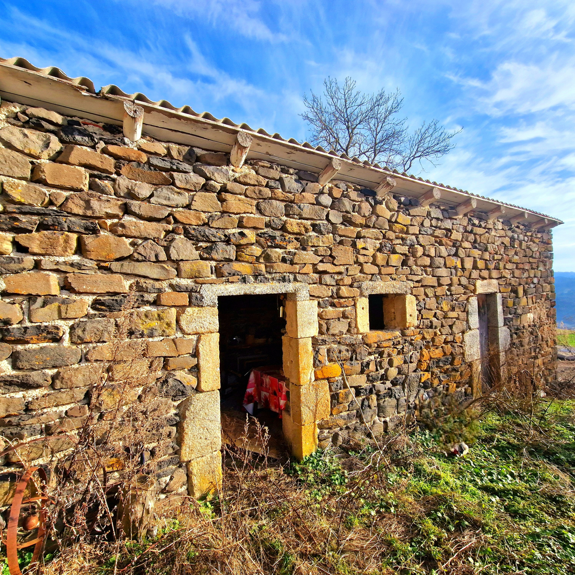 Ferme avec terrain attenant de 1165 m2