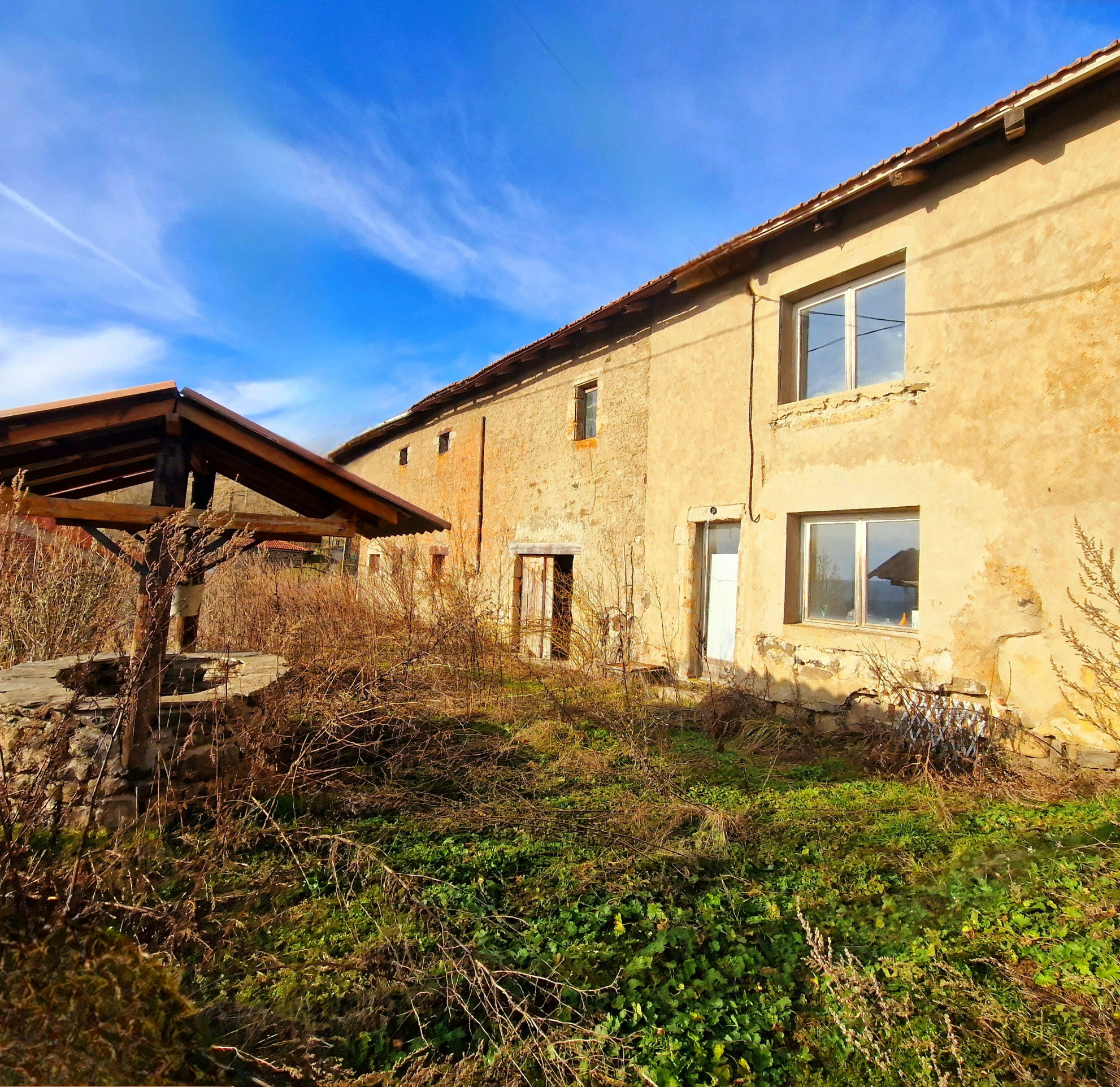 Ferme avec terrain attenant de 1165 m2