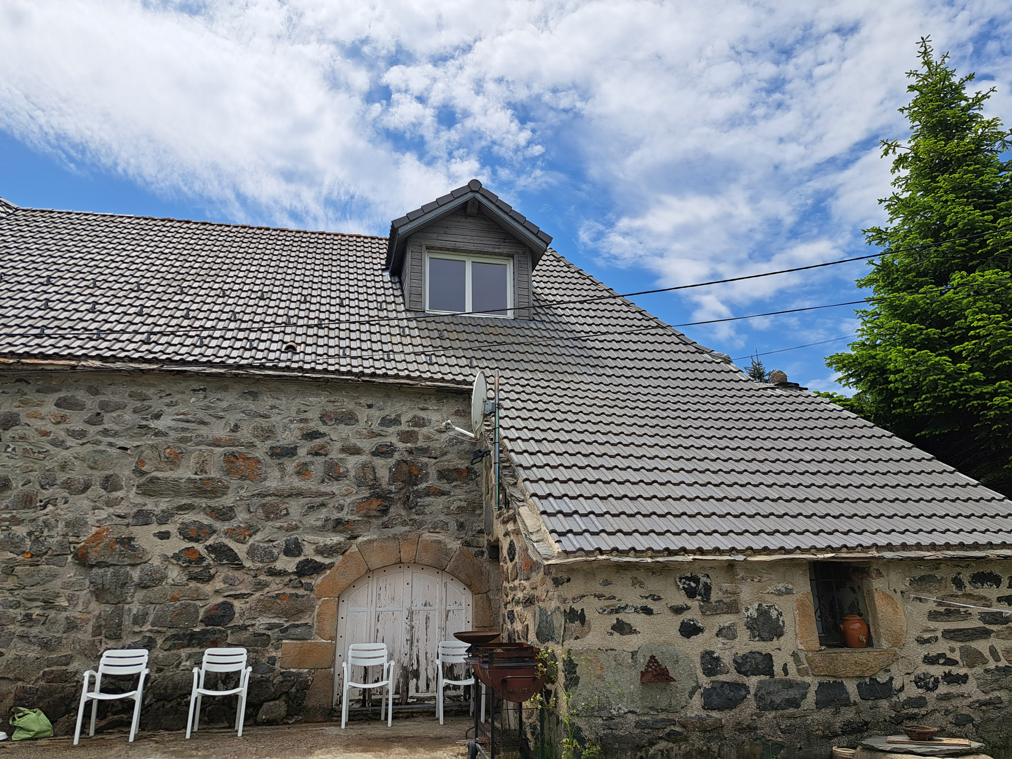 Belle ferme rénovée sur 6577 m2 de terrain