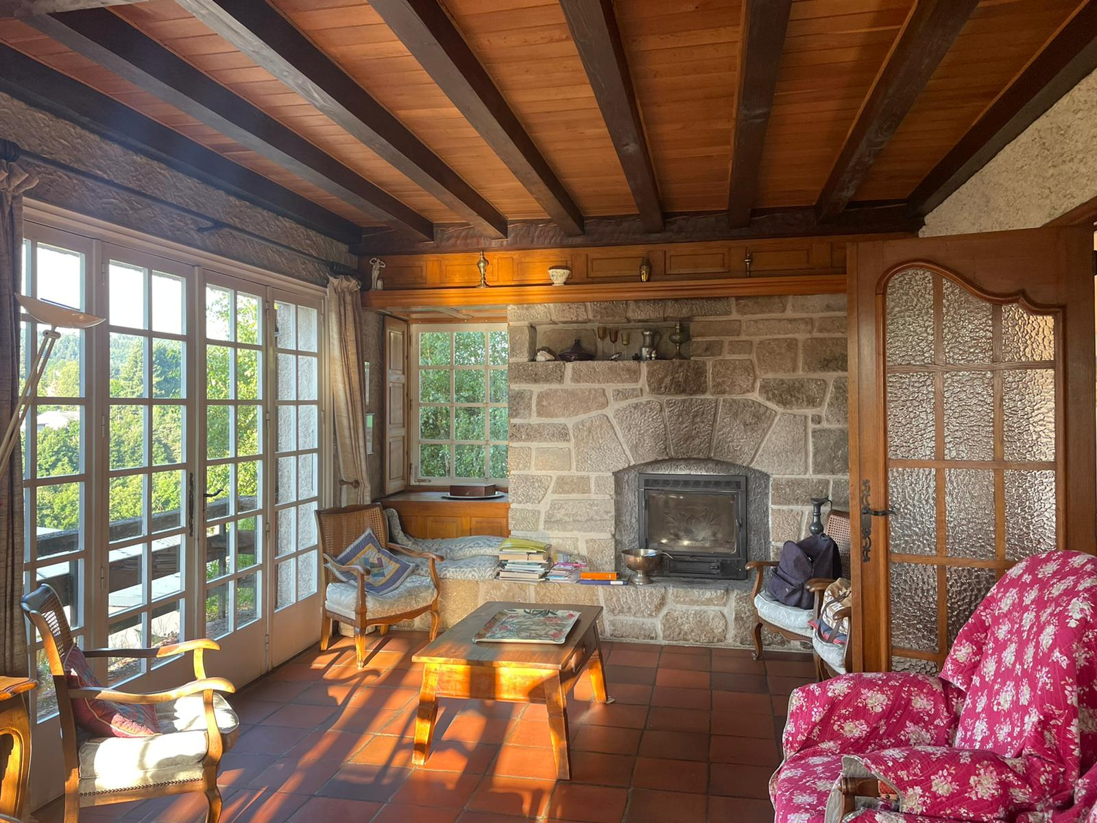 Maison de village sur 1528 m2 de terrain Chambon sur Lignon