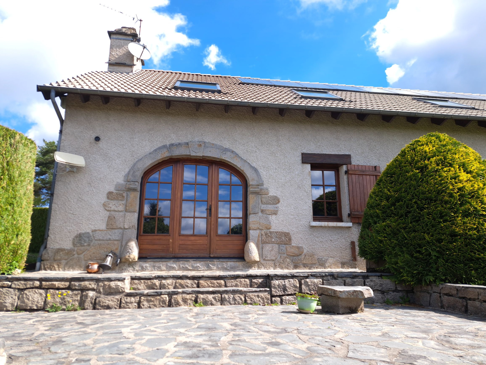 Domaine du Fraisse Chambon sur Lignon 200m2 Habitables sur 1502 m2