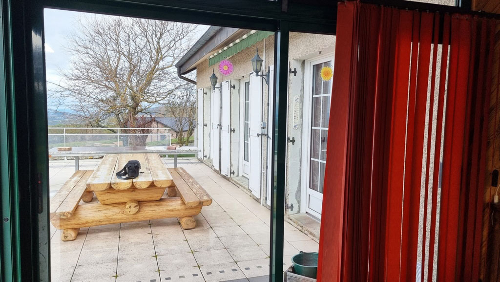 Maison Proche St Julien avec vue panoramique.