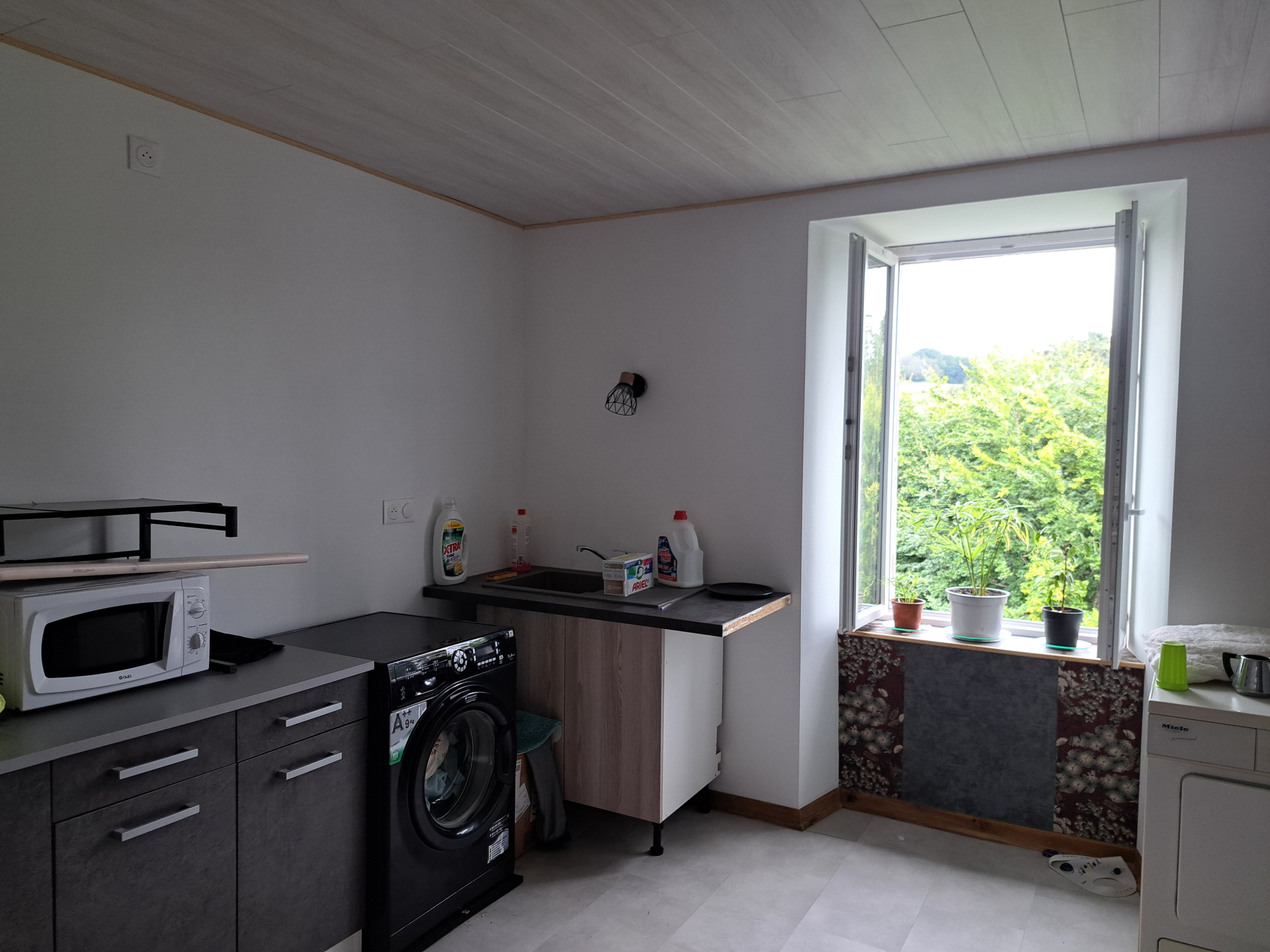 IMmeuble avec jardin et garage le MAZET SAINT VOY