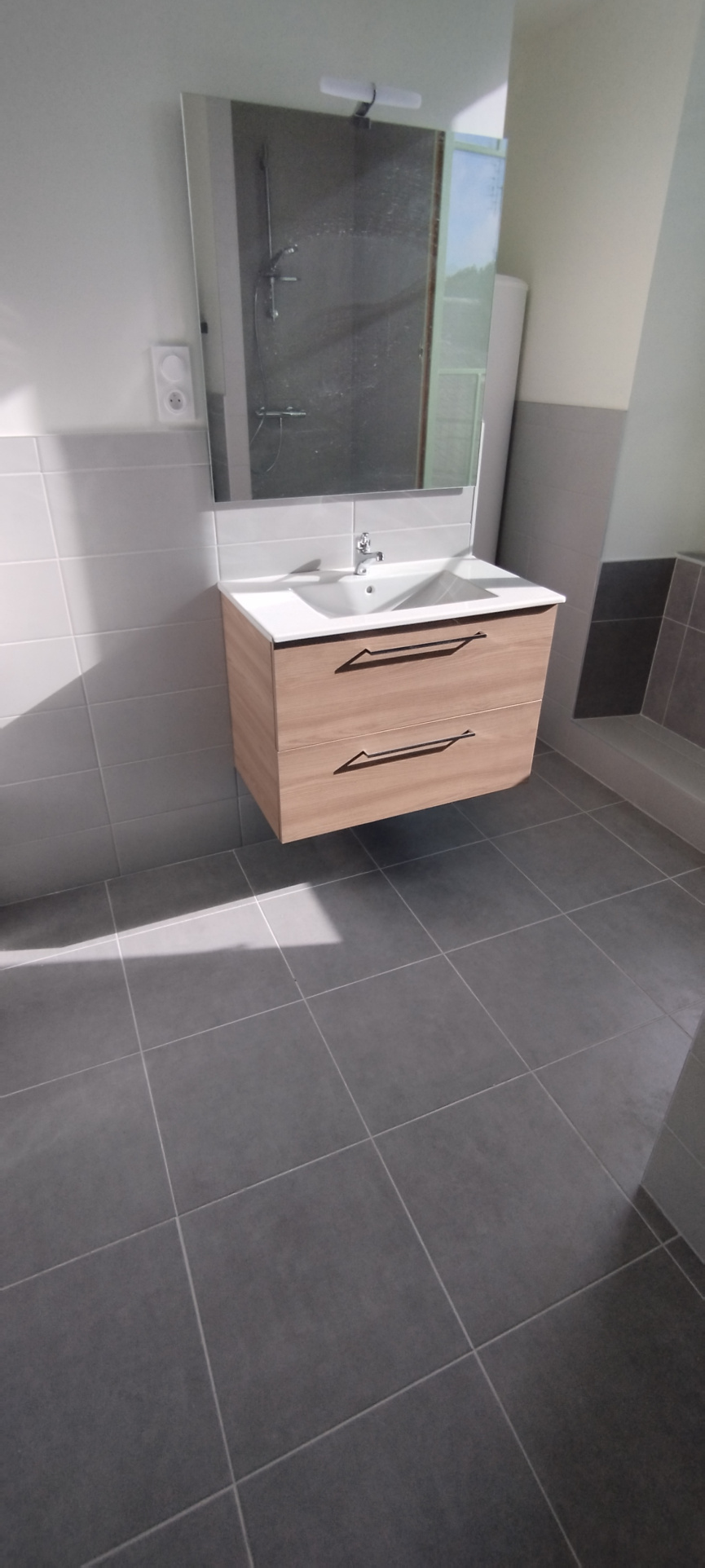 Grand appartement T3 - Centre de Fournels