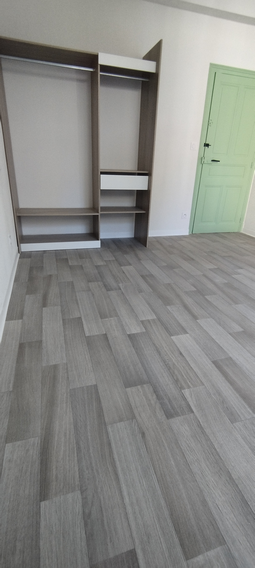 Grand appartement T3 - Centre de Fournels