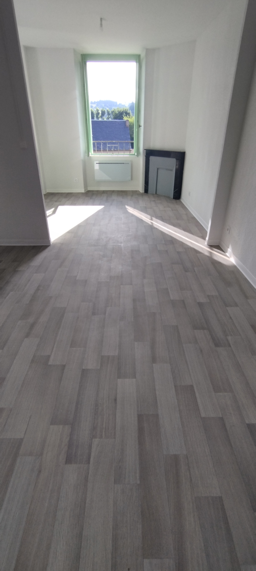 Grand appartement T3 - Centre de Fournels