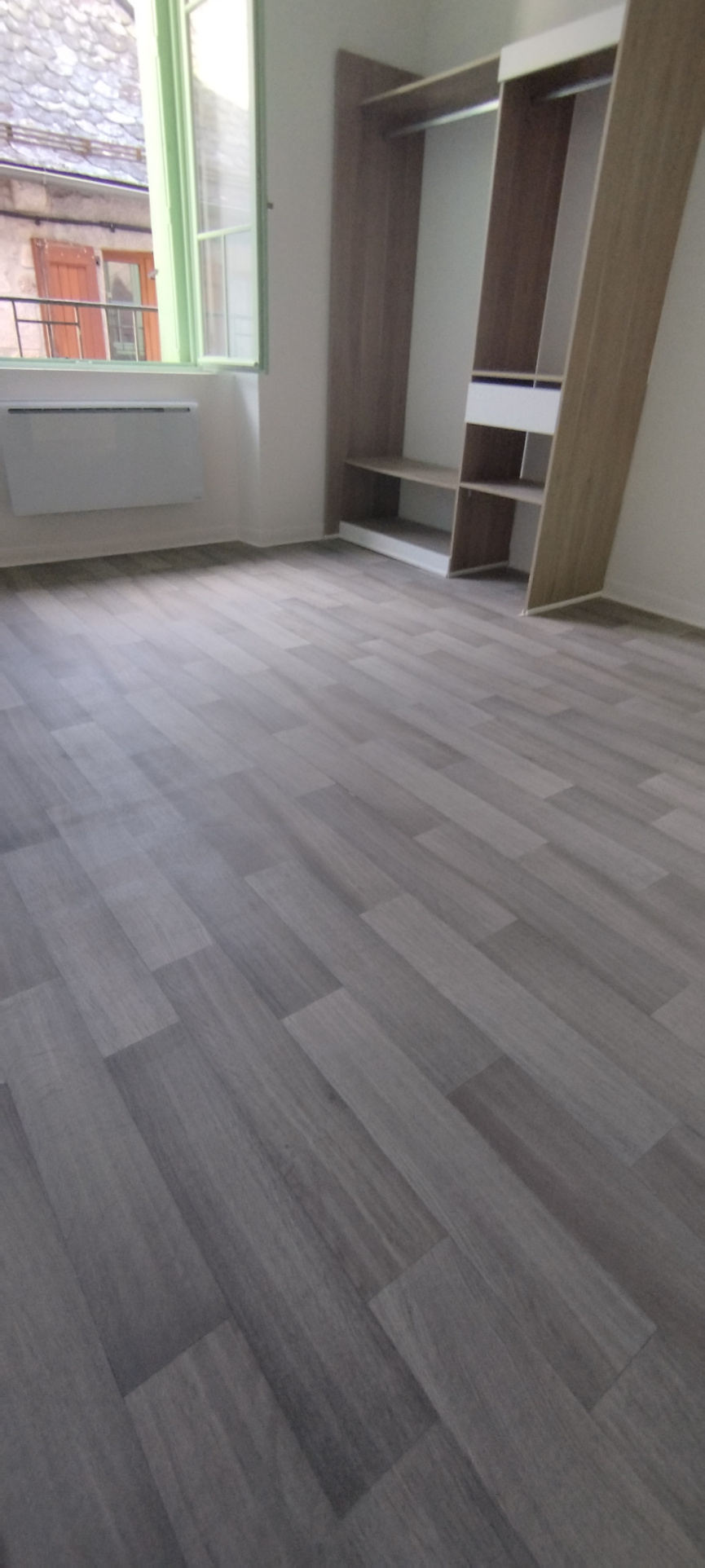 Grand appartement T3 - Centre de Fournels