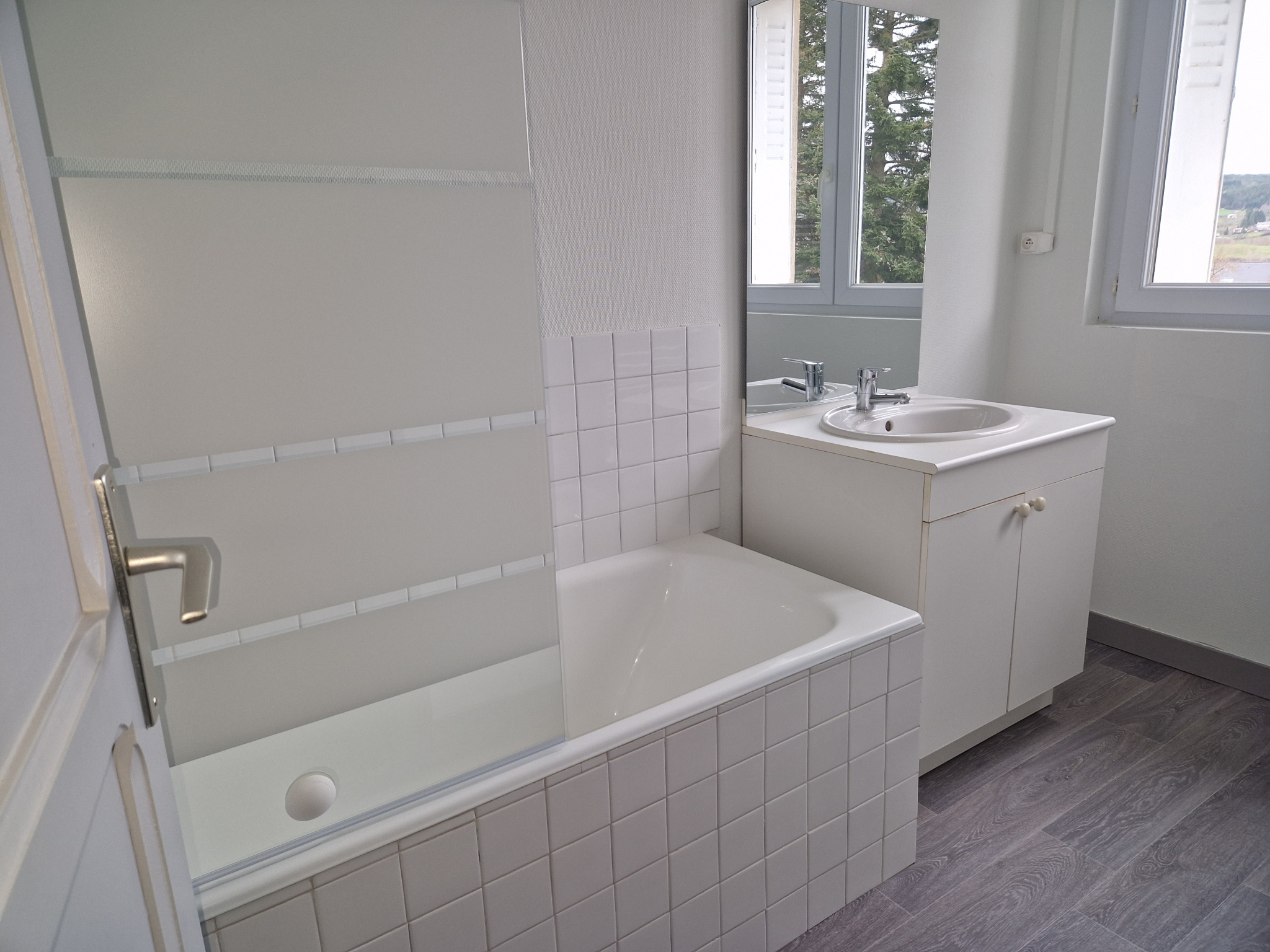 Maison avec jardin de 297m2 - St Julien Chapteuil