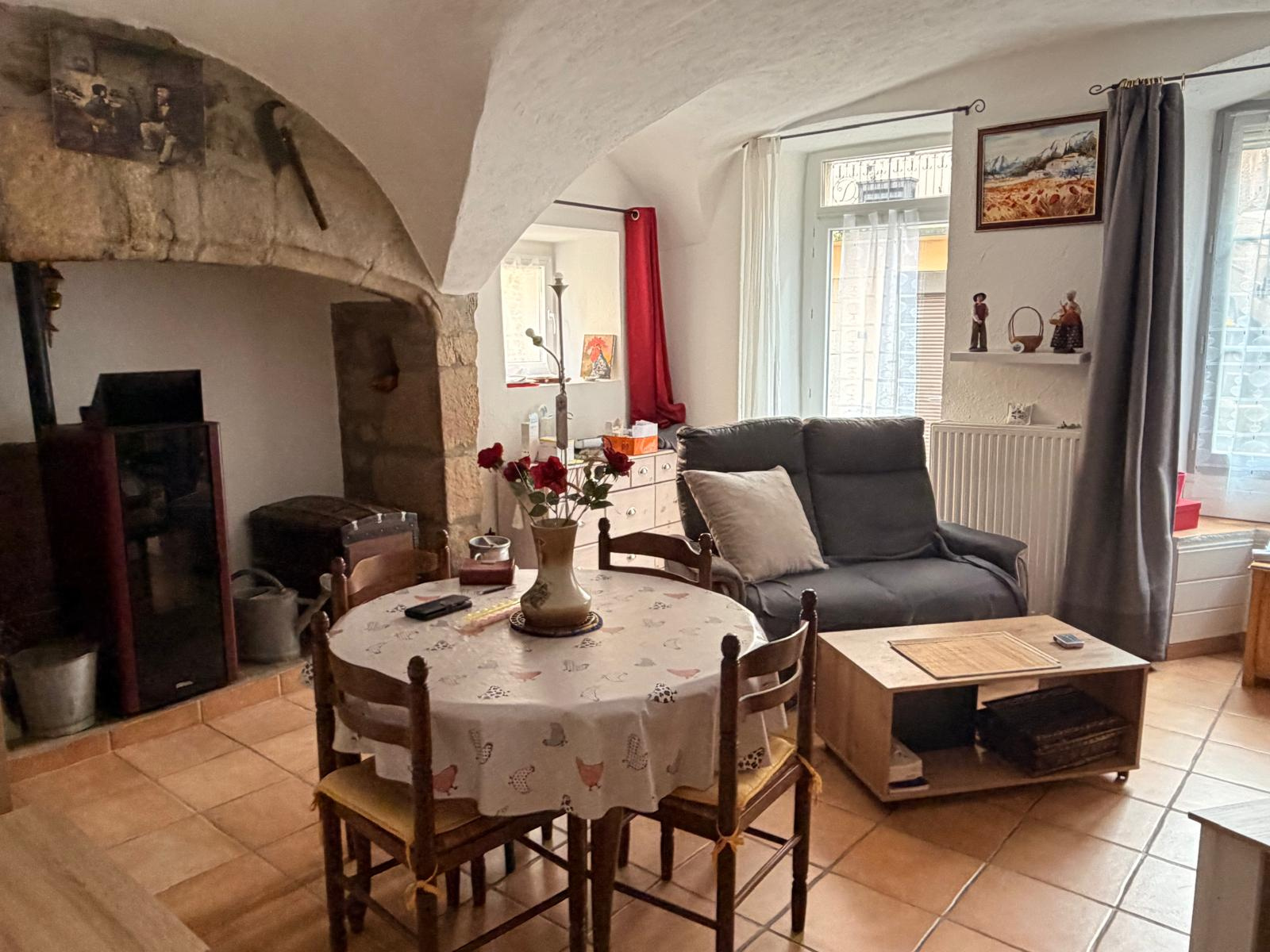 Joli immeuble comprenant 4 appartements