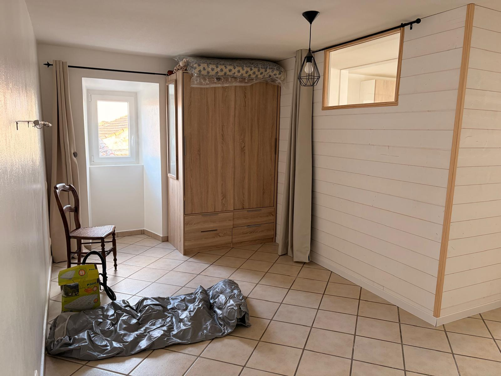 Joli immeuble comprenant 4 appartements