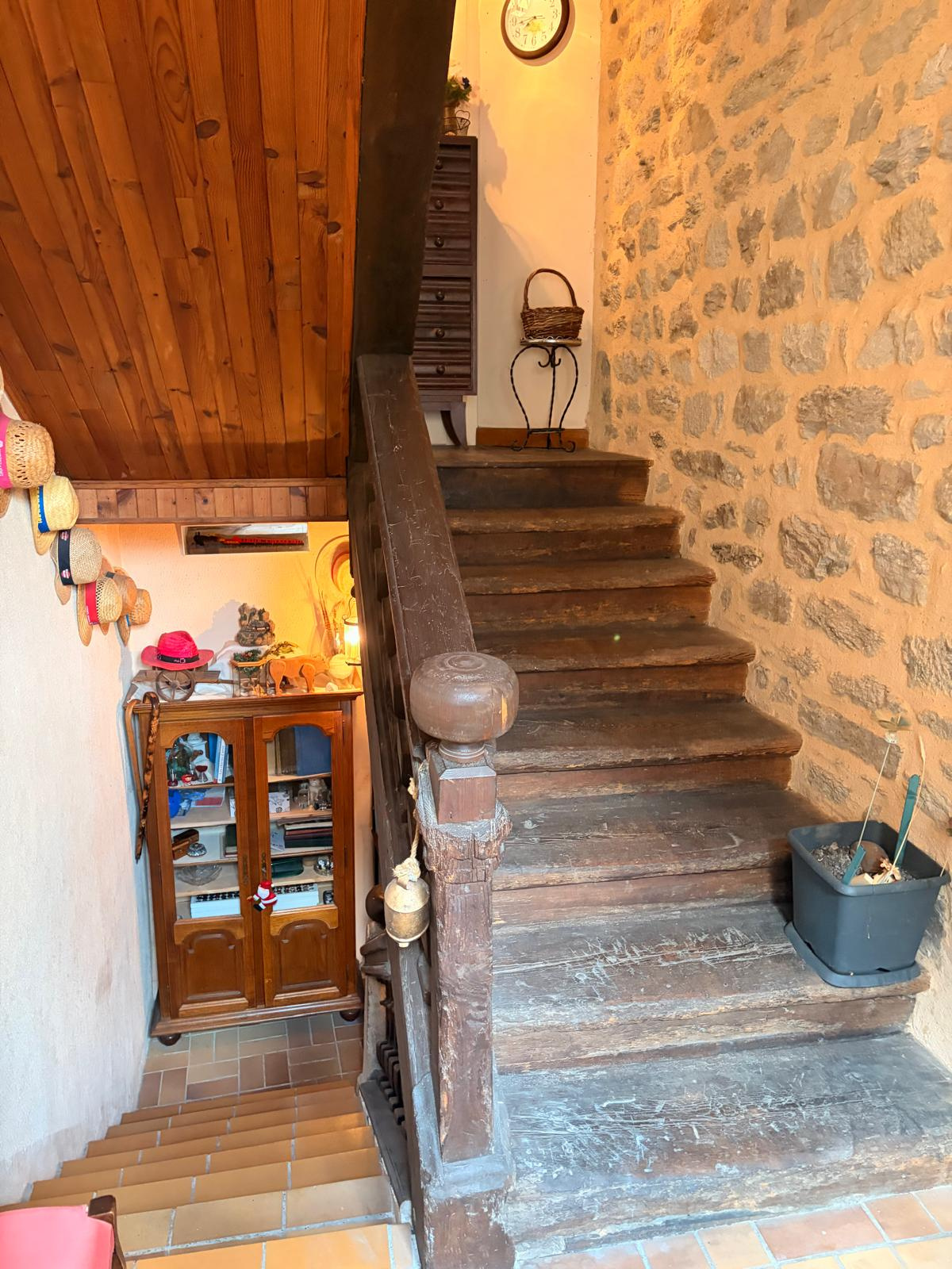 Joli immeuble comprenant 4 appartements