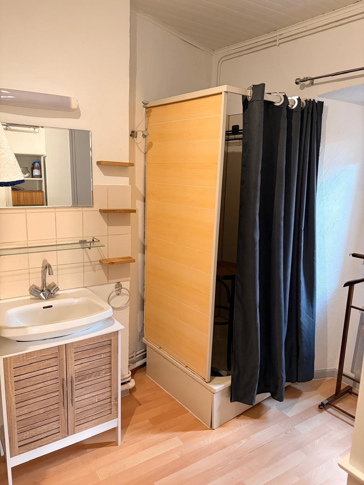 Joli immeuble comprenant 4 appartements