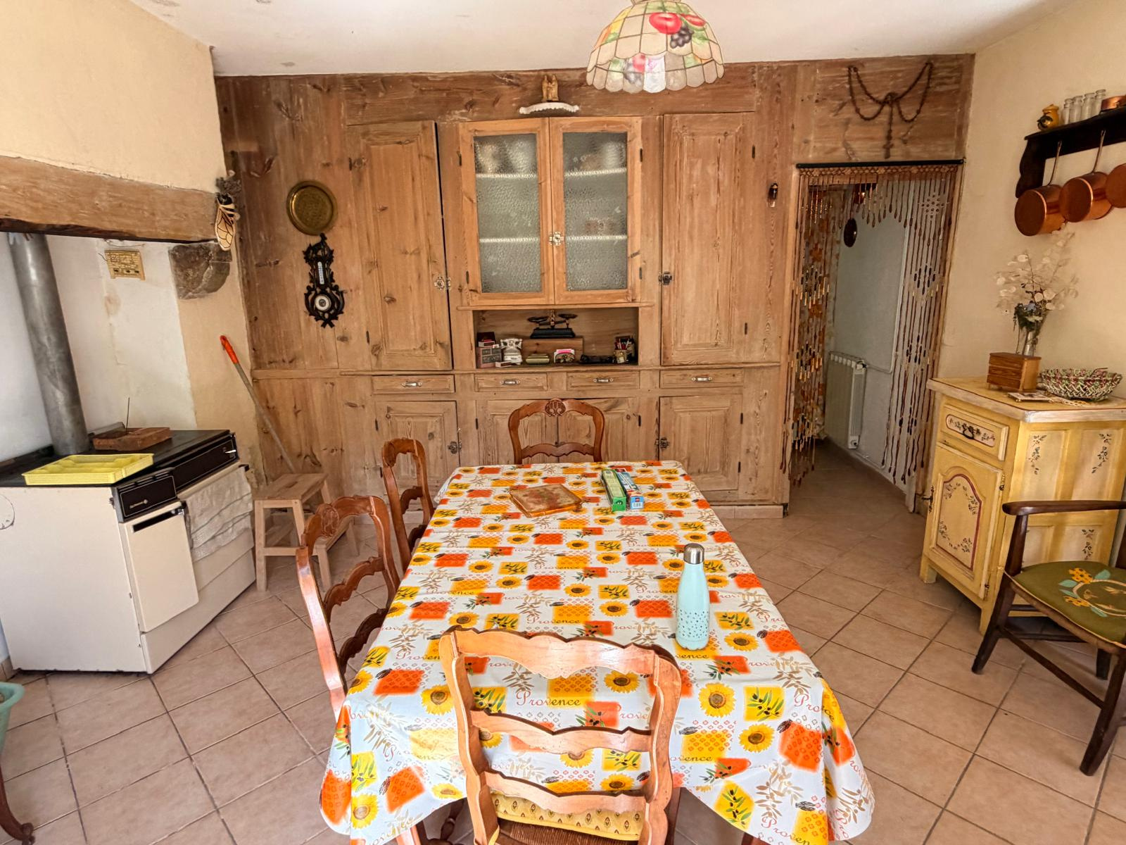 Ancien corps de ferme en pierres avec 1 700 m2 de terrain