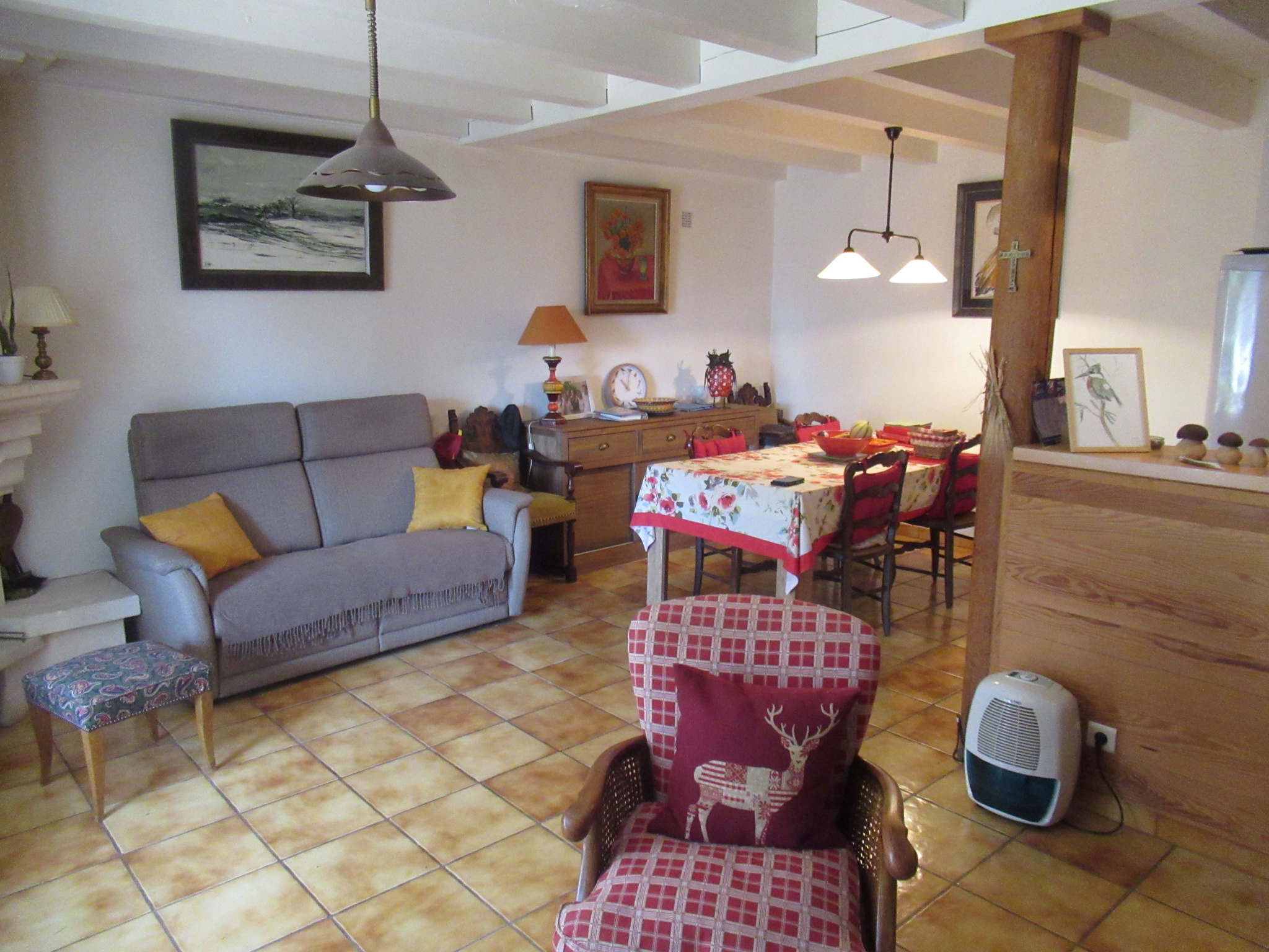 Ferme restaurée avec 2 000 m2 de terrain attenant