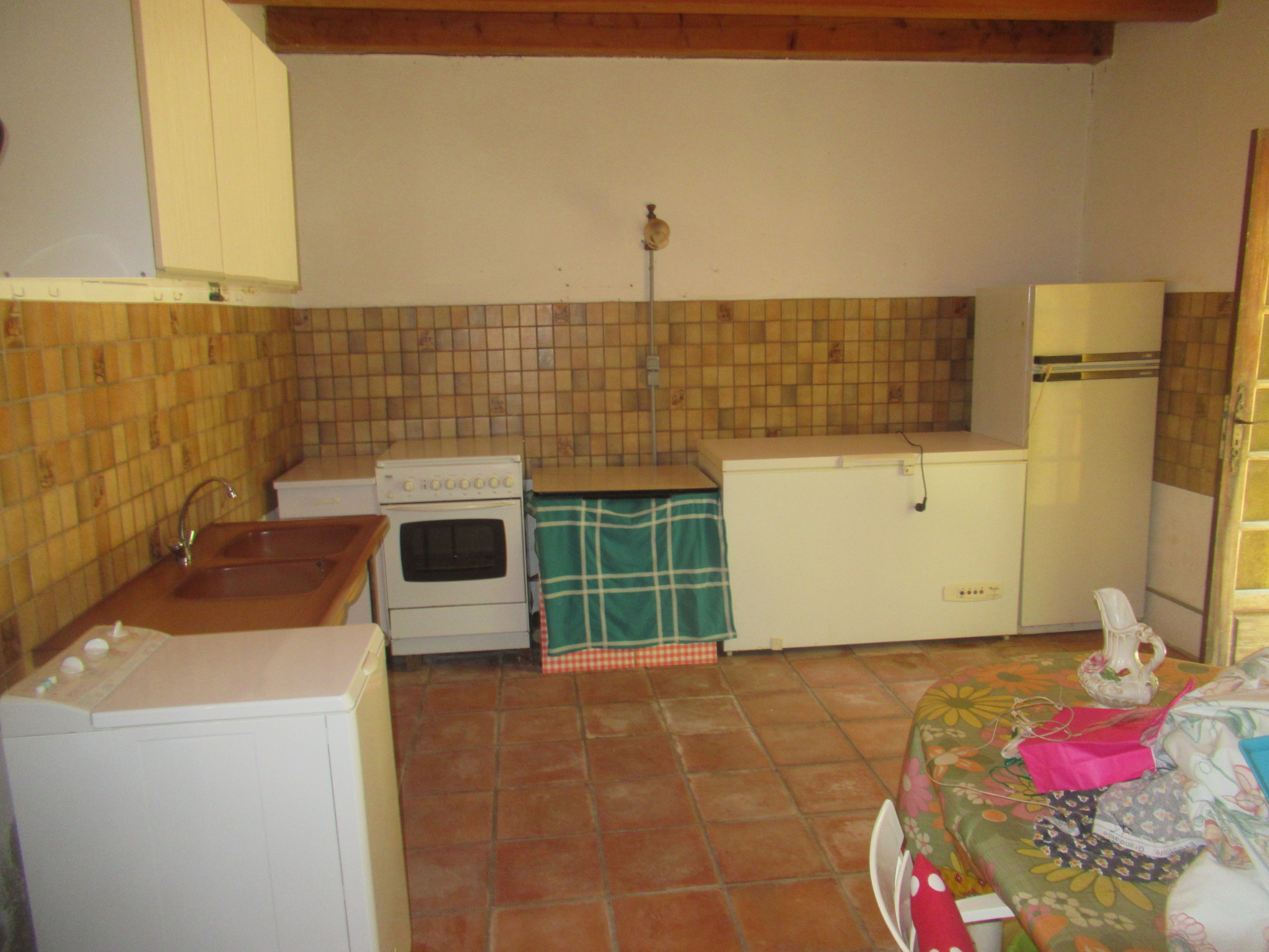 Maison en pierres avec terrain attenant