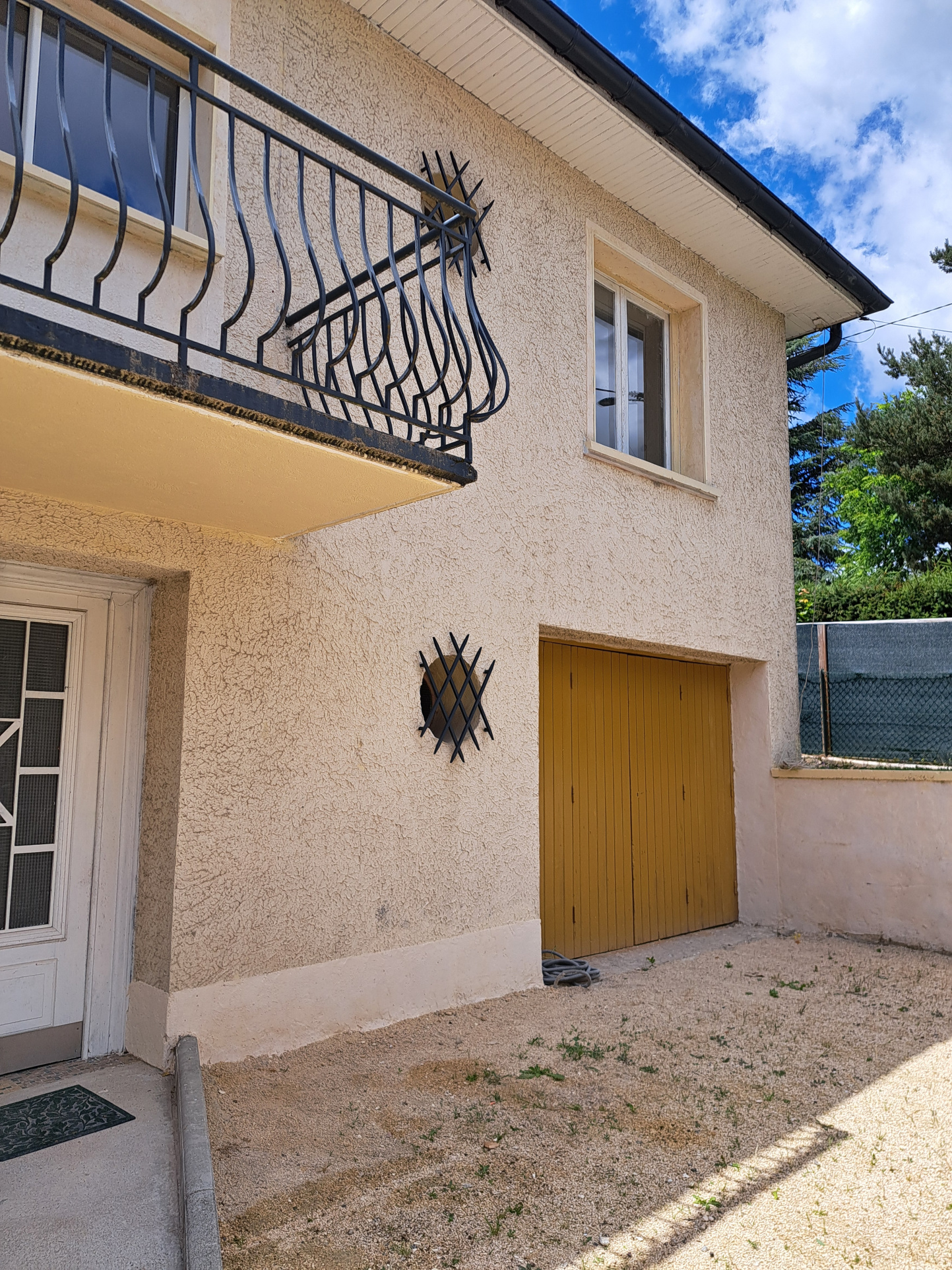 Villa Tence sur 611 m2 de terrain en partie rénovée