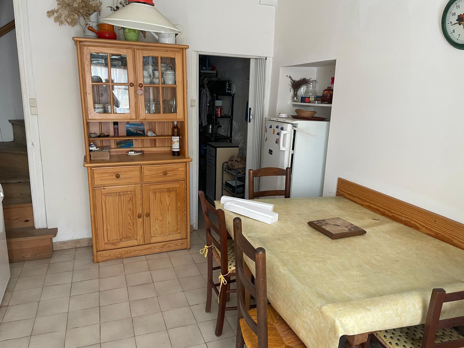 Jolie maison avec terrain attenant.