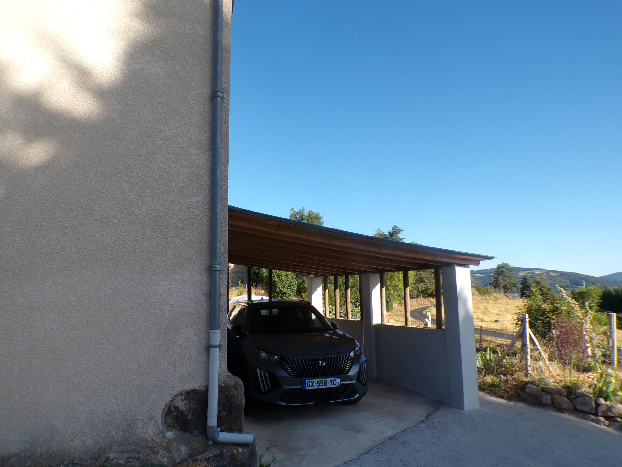 MAISON DE VILLAGE - 5 chambres de 167 m2 au coeur de Saint-Jeure-d'Andaure- Vue dégagée