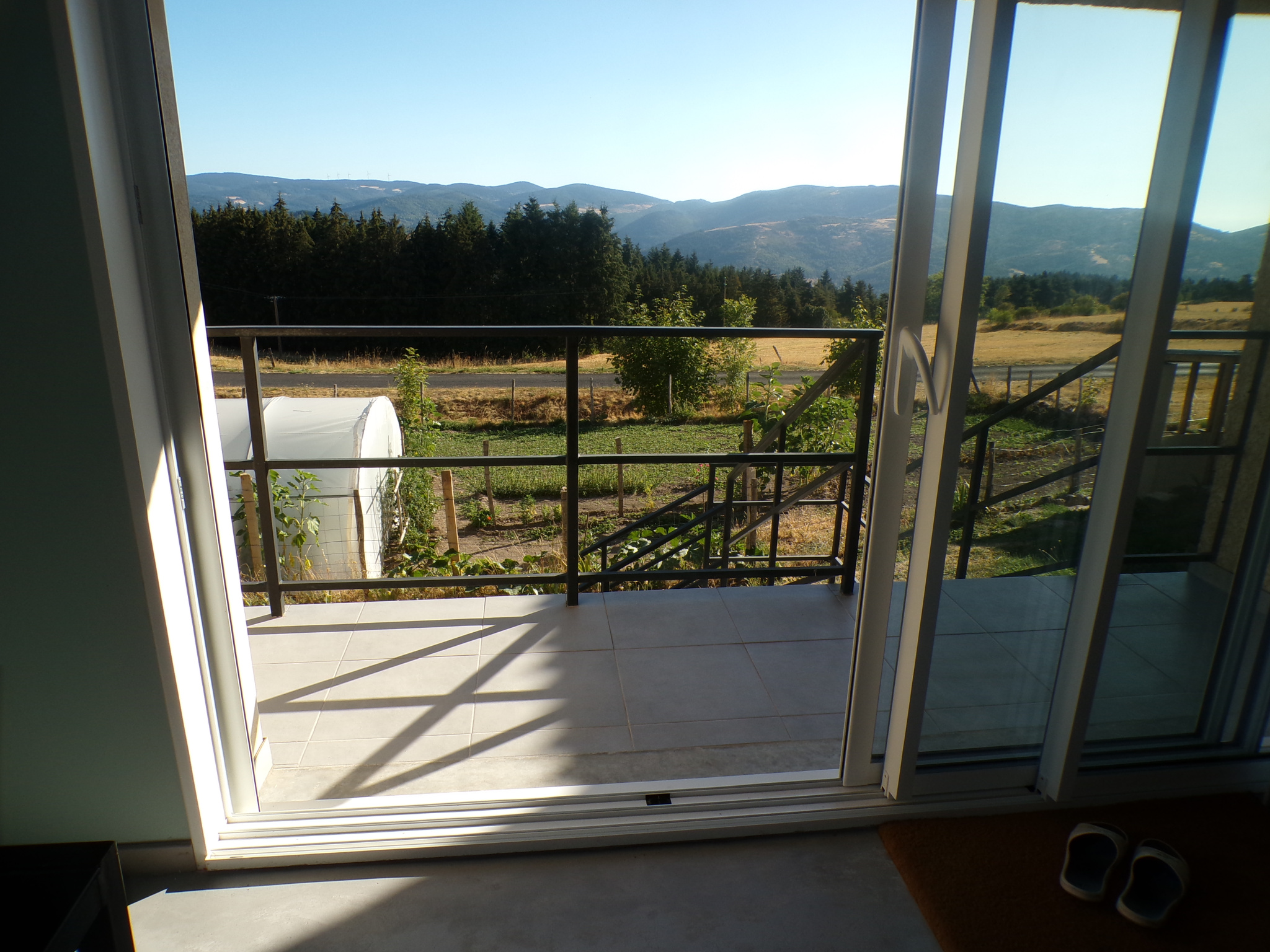 MAISON DE VILLAGE - 5 chambres de 167 m2 au coeur de Saint-Jeure-d'Andaure- Vue dégagée
