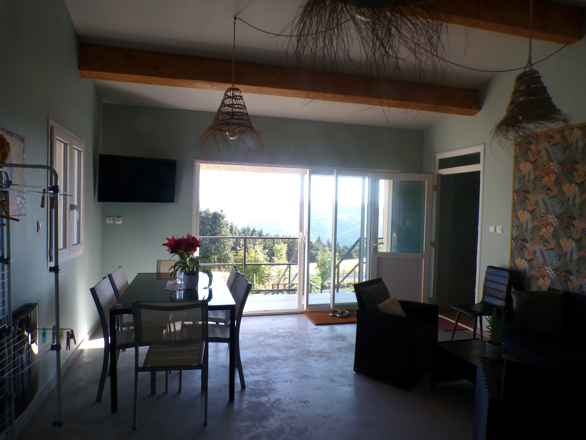 MAISON DE VILLAGE - 5 chambres de 167 m2 au coeur de Saint-Jeure-d'Andaure- Vue dégagée