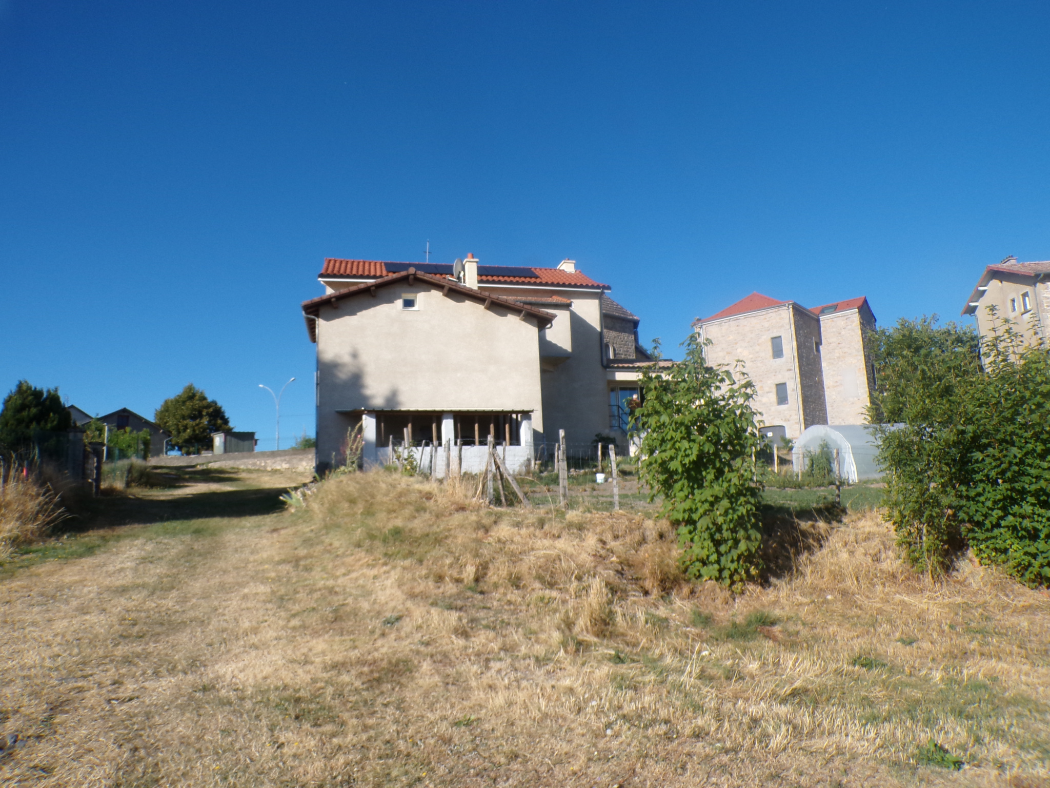 MAISON DE VILLAGE - 5 chambres de 167 m2 au coeur de Saint-Jeure-d'Andaure- Vue dégagée