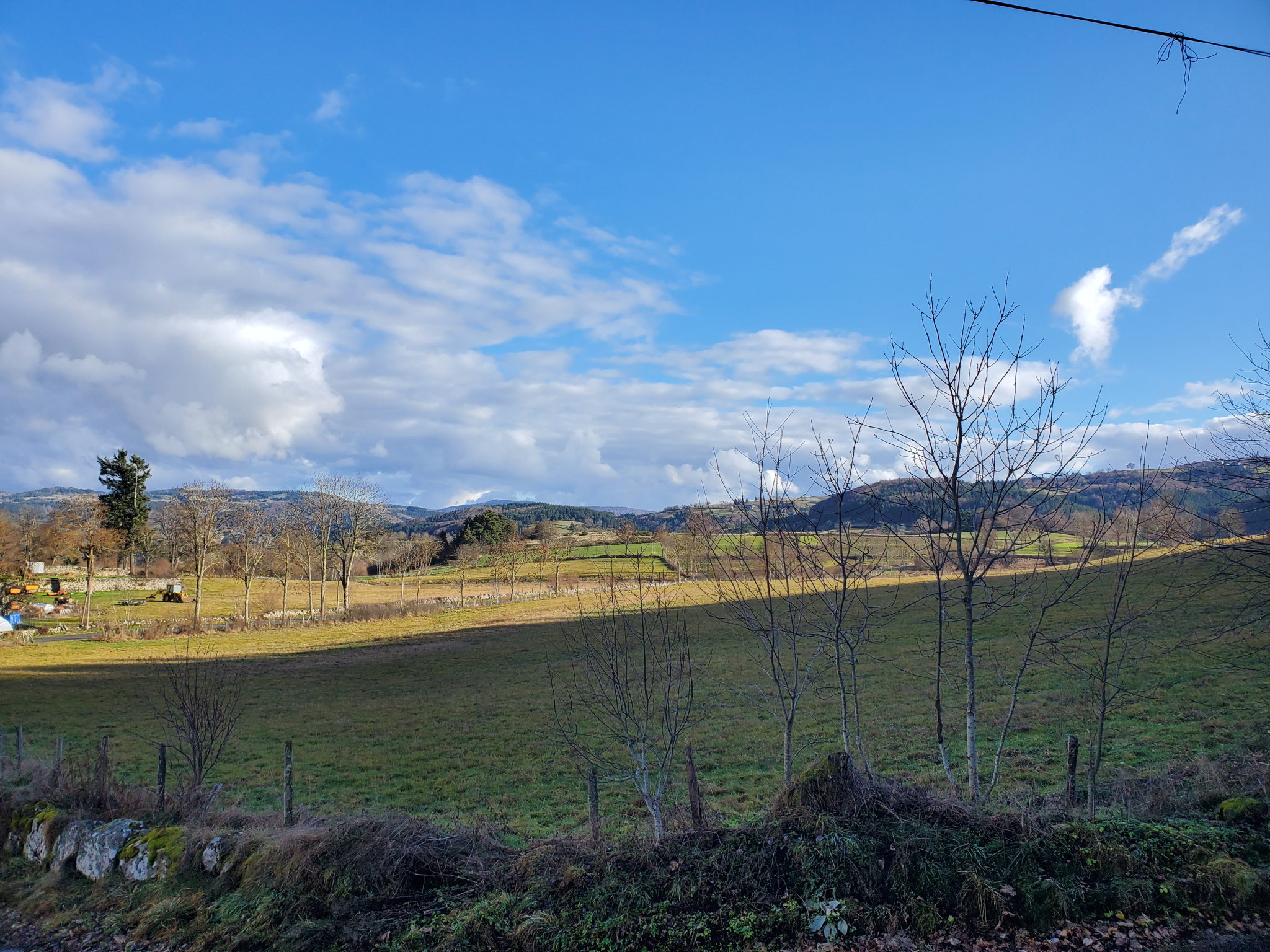 Ancienne ferme avec 1 500 m2 de terrain attenant