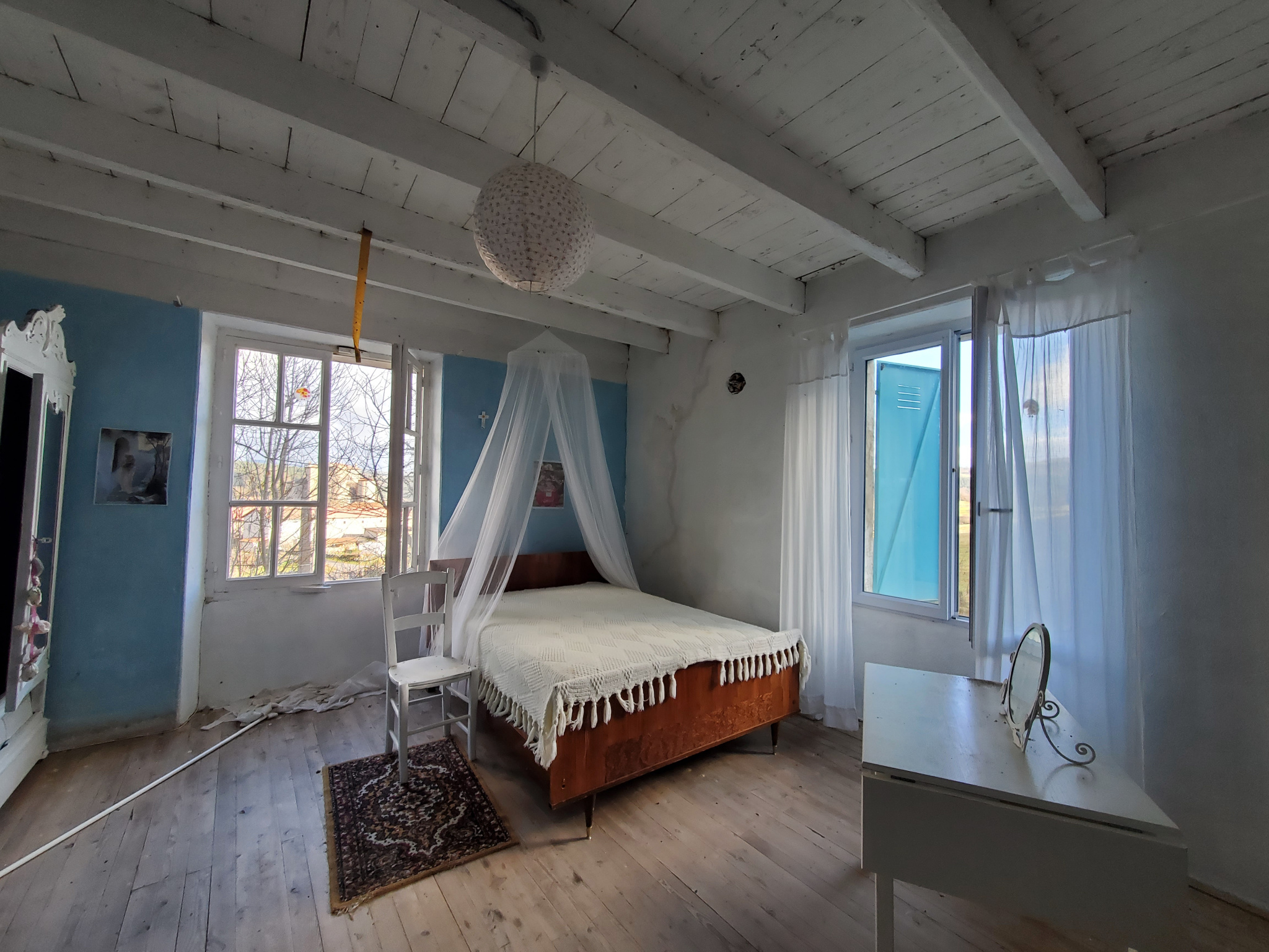 Ancienne ferme avec 1 500 m2 de terrain attenant