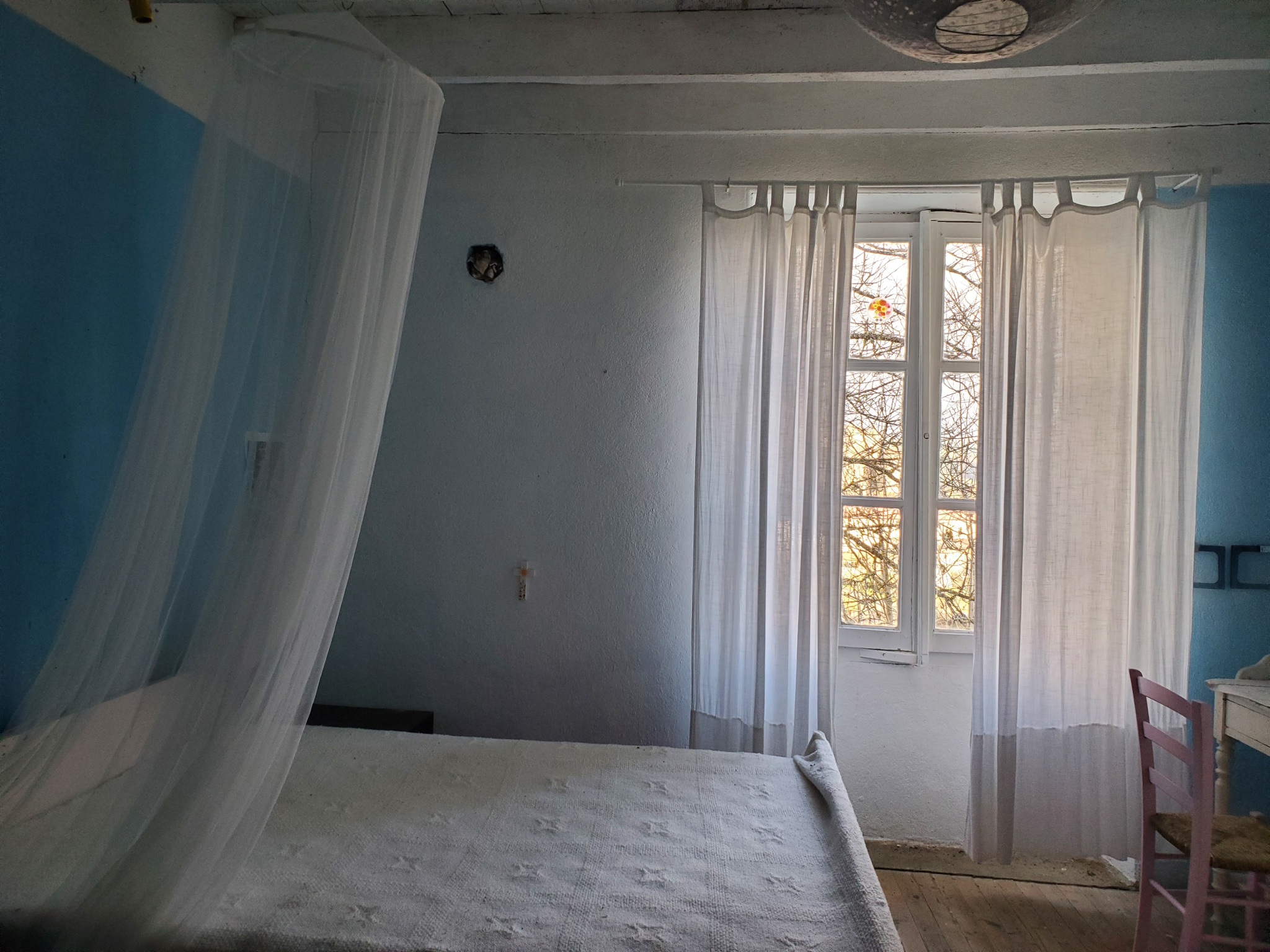 Ancienne ferme avec 1 500 m2 de terrain attenant