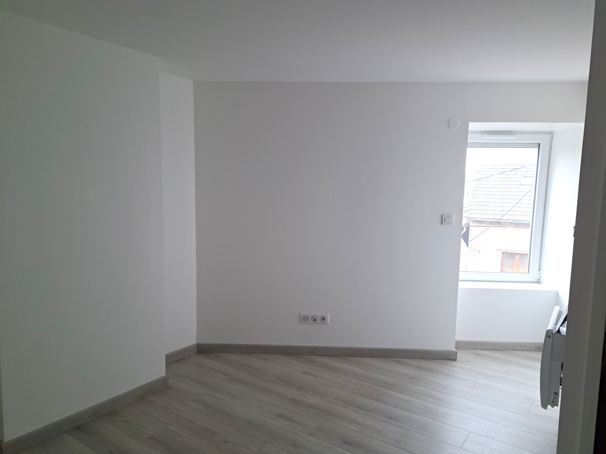 Tence er étage Appartement lumineux rénové récemment, 3 chambres.