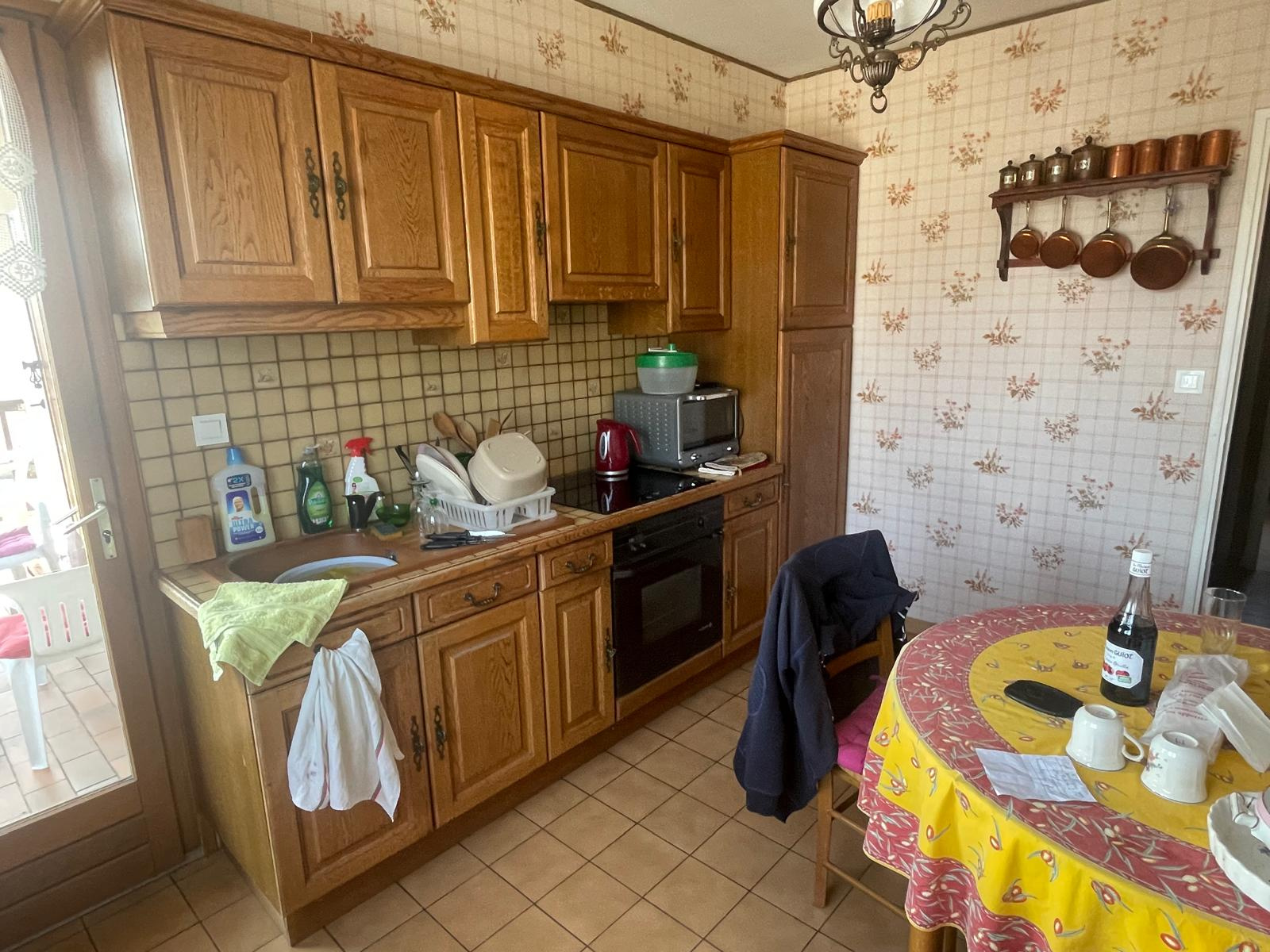 Jolie petite maison avec 300m de terrain attenant