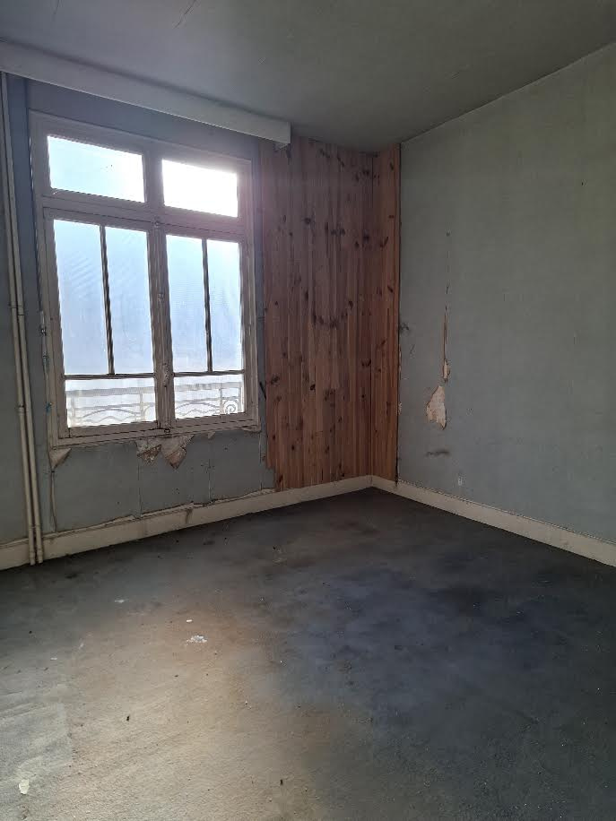 Maison d'habitation sur 3 niveaux