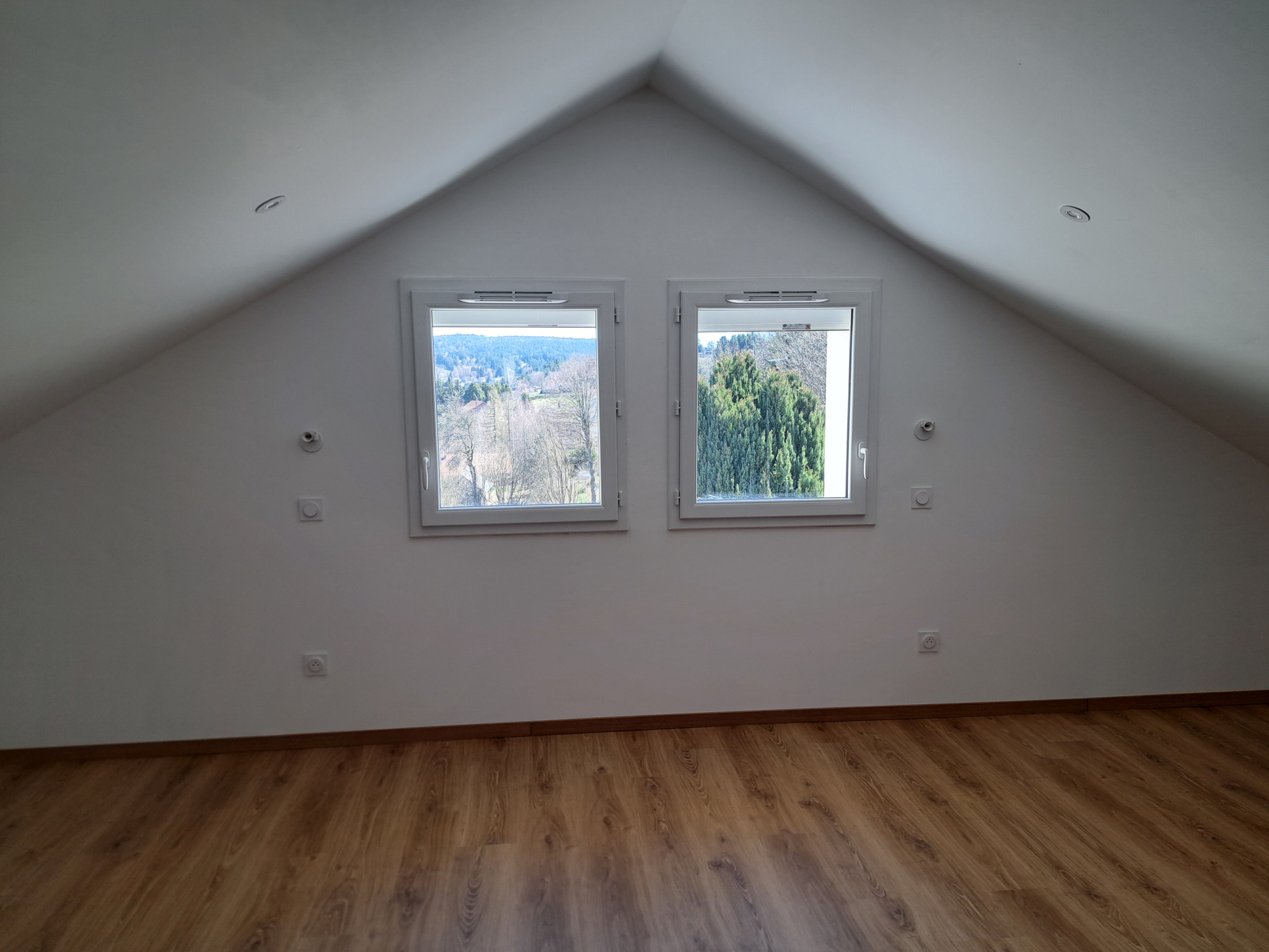 Très belle vue proche du centre isolation intérieure et extérieure