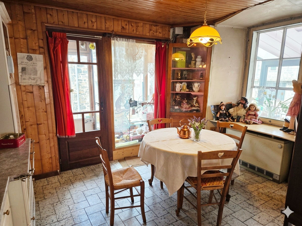 Maison de bourg aux Estables