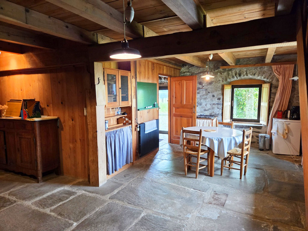 Ferme rénovée proche lac de St front